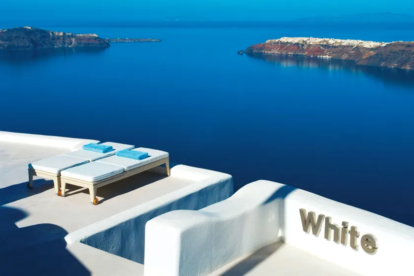 White Santorini - Image 1