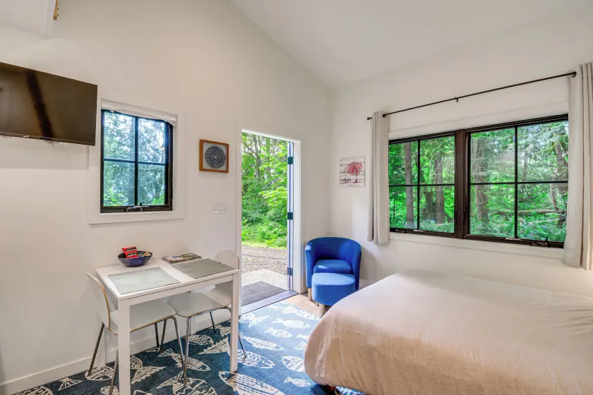 Hood Canal Retreat, Close to Olympic National Park - Image 1