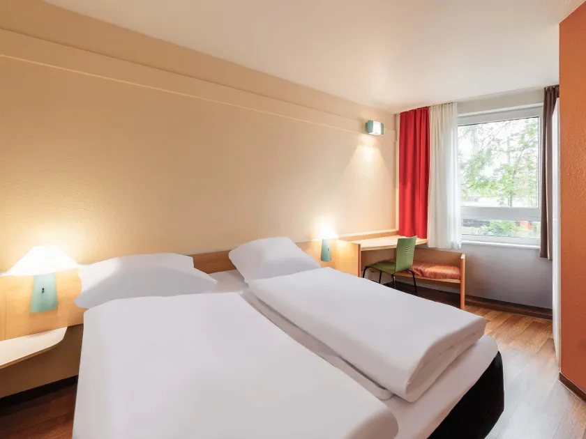 B&B Hotel Essen-Hbf - Image 1