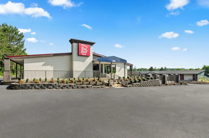 Red Roof Inn Wytheville - Image 1
