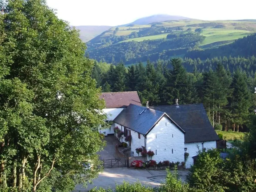 Dee Valley Cottages - Image 1