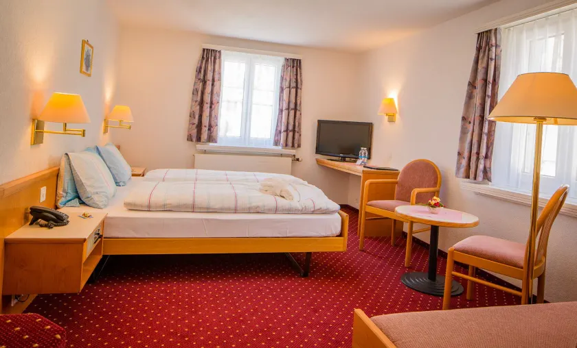 Hotel Heilquelle-Leukerbad-Therme - Image 1