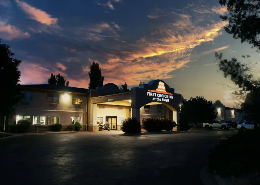 First Choice Inn at the Swell - Image 1