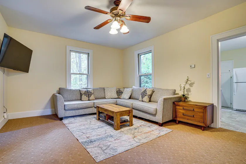 Near Colleges: Pet-friendly Duplex in Northfield! - Image 1