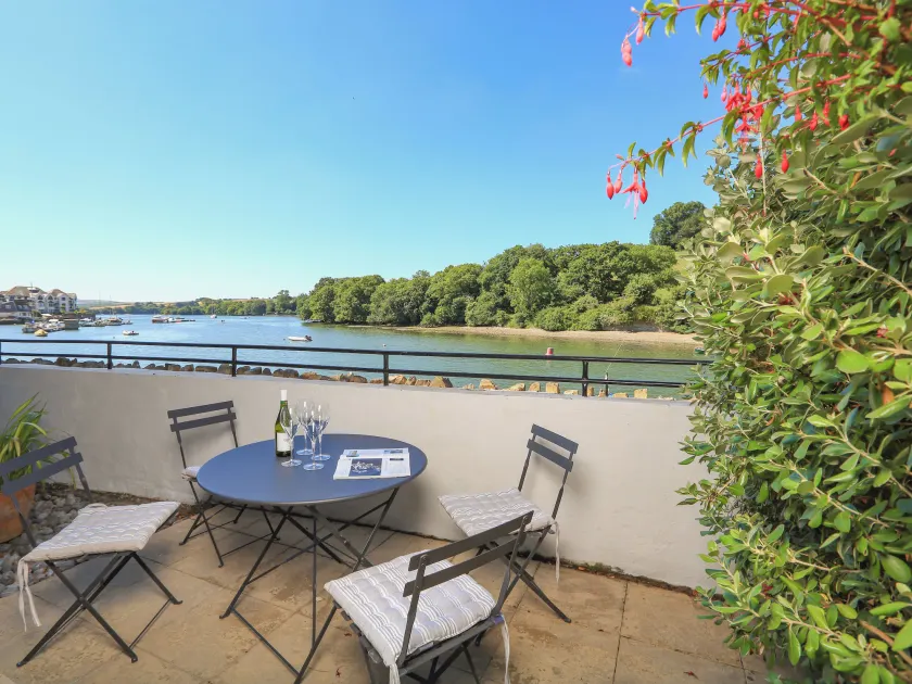 1 Crabshell Quay - Image 1