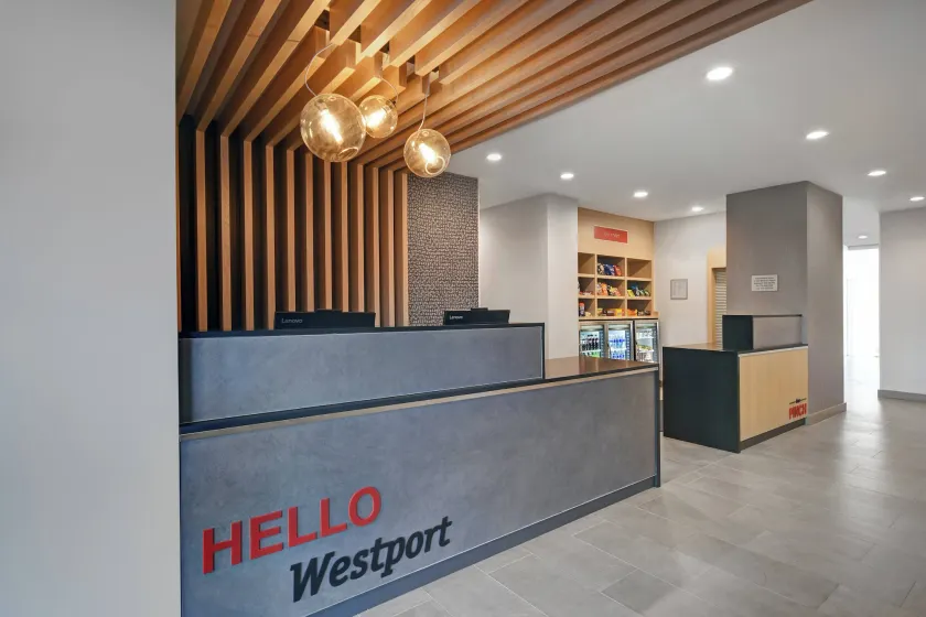 TownePlace Suites by Marriott Fall River Westport - Recepción