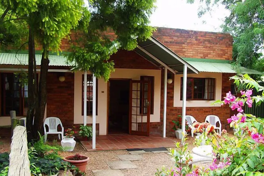 Ascot Inn - Image 1
