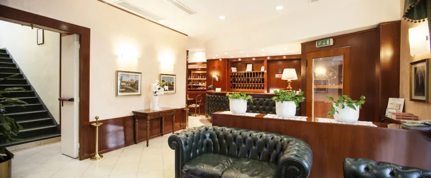 Astor Hotel - Image 1