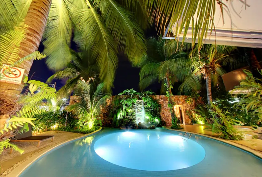Amazon Plaza Hotel - Image 1