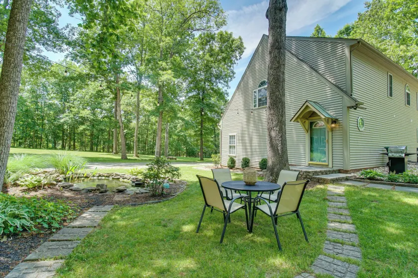 Cozy Virginia Vacation Rental w/ Seasonal Pool! - Interior