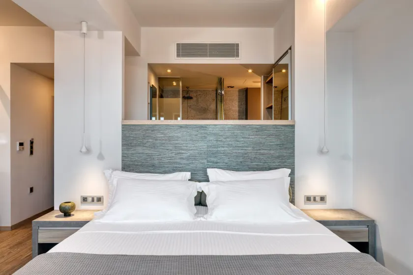 LAS HOTEL & SPA - Image 1