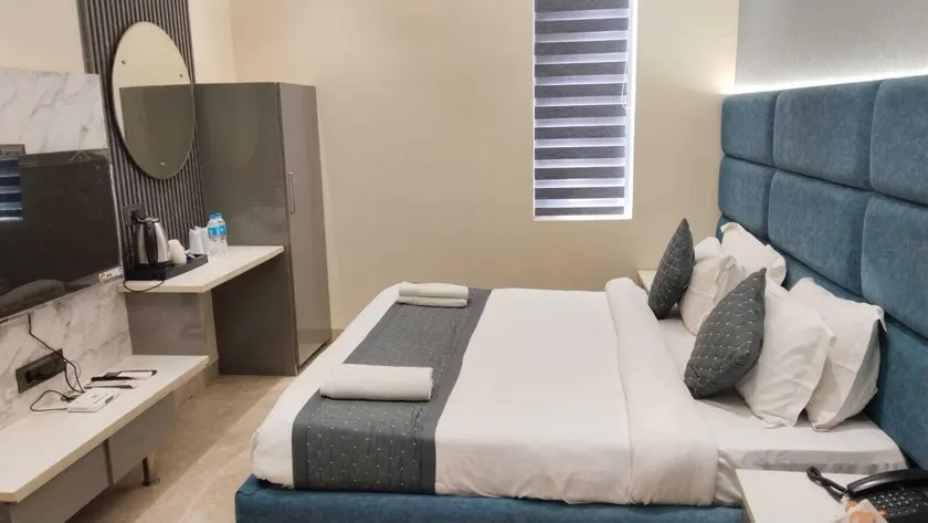 K9 Pearl Hotel - Room