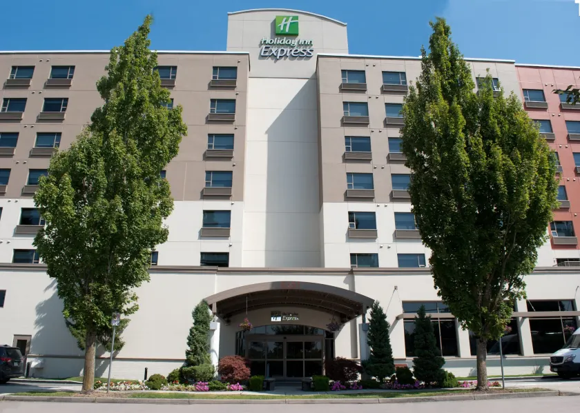 Holiday Inn Express Vancouver Airport-Richmond by IHG - Image 1