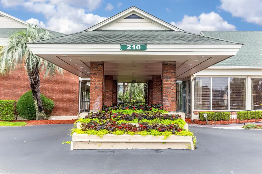 Quality Inn & Suites Georgetown - Image 1