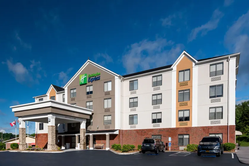 Holiday Inn Express Hillsville by IHG - Image 1