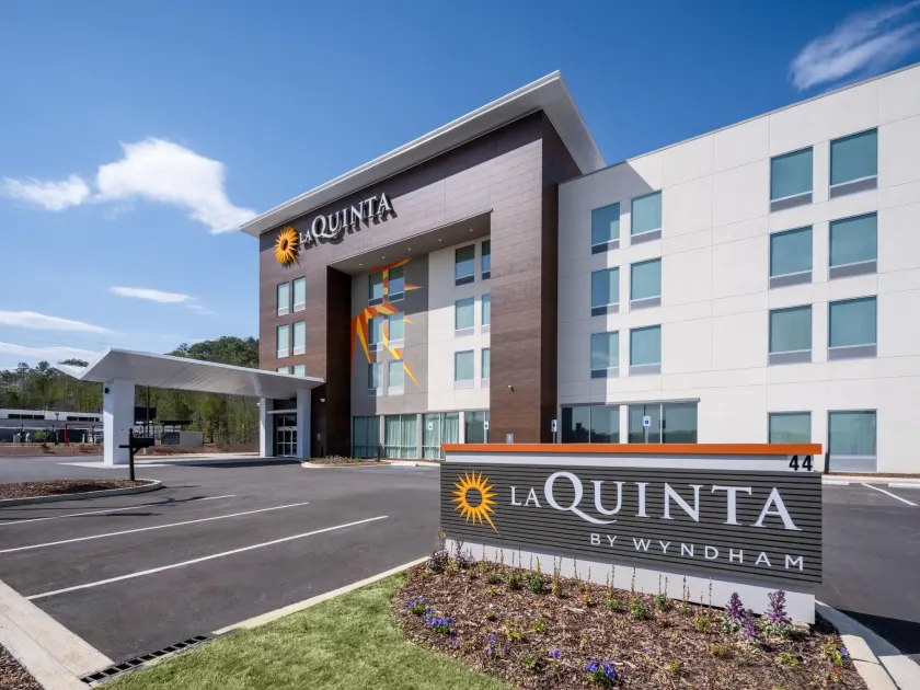 La Quinta by Wyndham Chelsea Birmingham - Image 1
