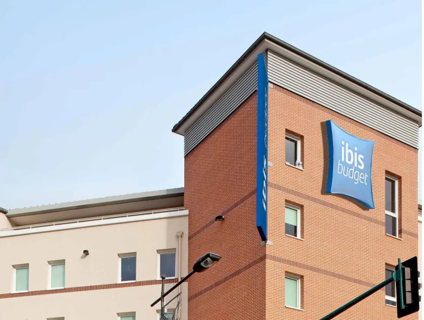 ibis budget Mantes-la-Jolie Sully - Image 1