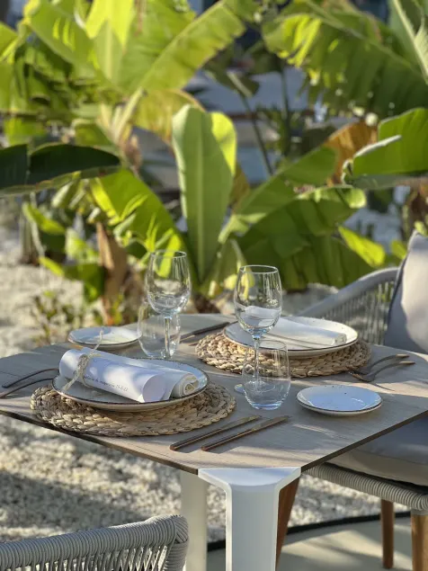 Cabogata Beach Hotel - Image 1
