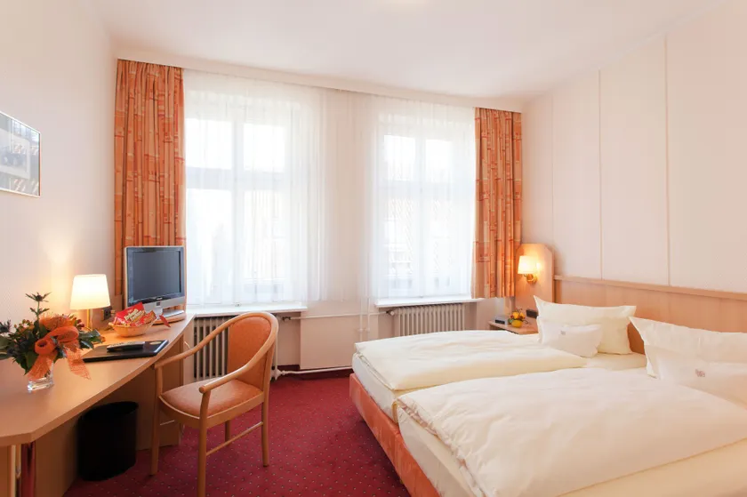Hotel Benn - Image 1