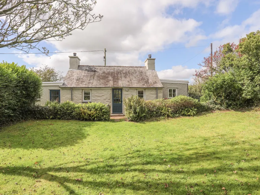 Ffrwd Cottage - Image 1