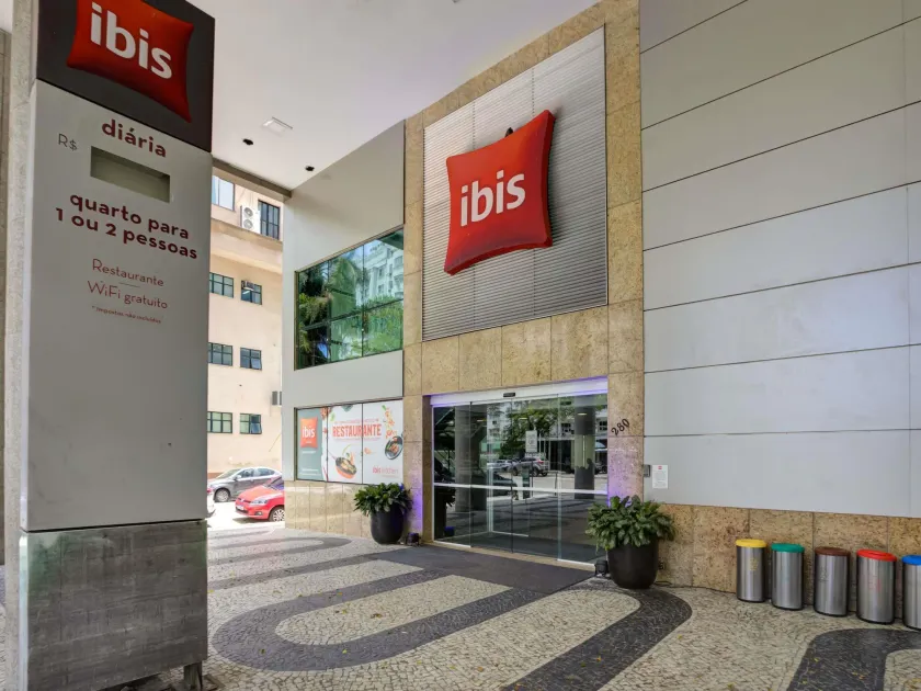 ibis Rio de Janeiro Santos Dumont - Image 1