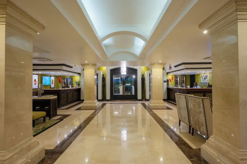 Sea Cliff Hotel - Lobby