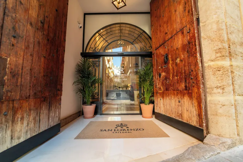 Hotel San Lorenzo Boutique Catedral - Image 1