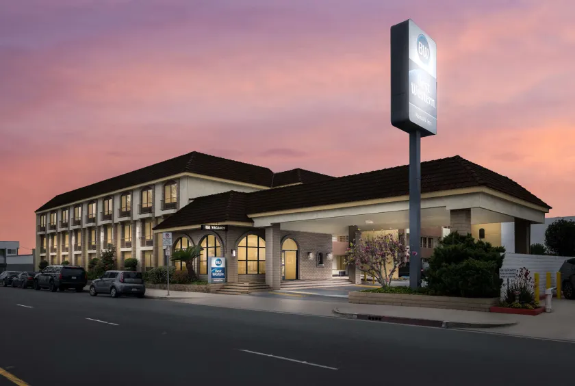 Best Western Norwalk Inn - Image 1