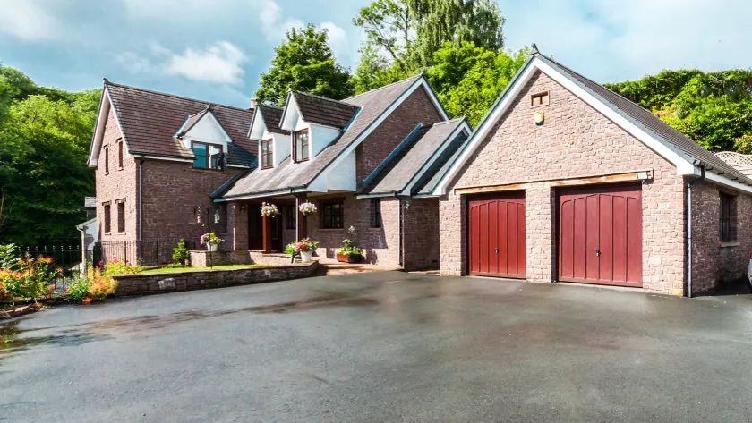 Mill Lodge-Brecon Beacons - Image 1