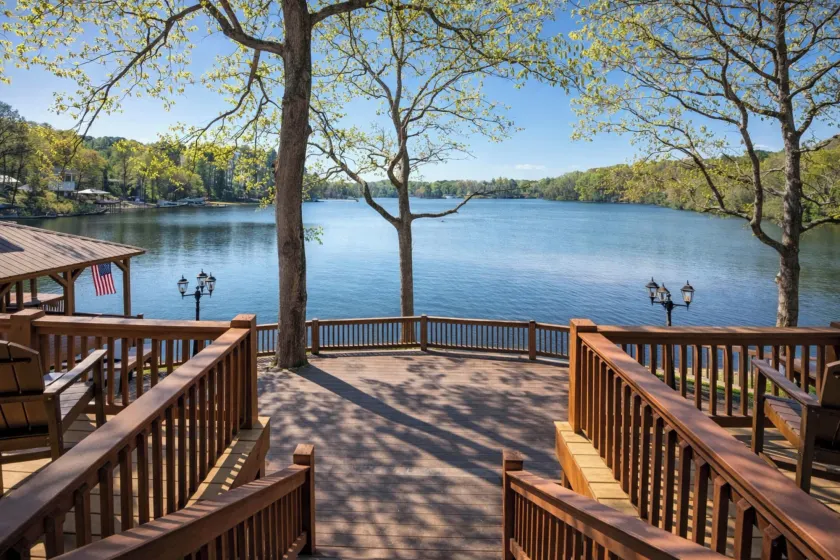2-tier Dock! Jordan Lake Family Retreat - Image 1