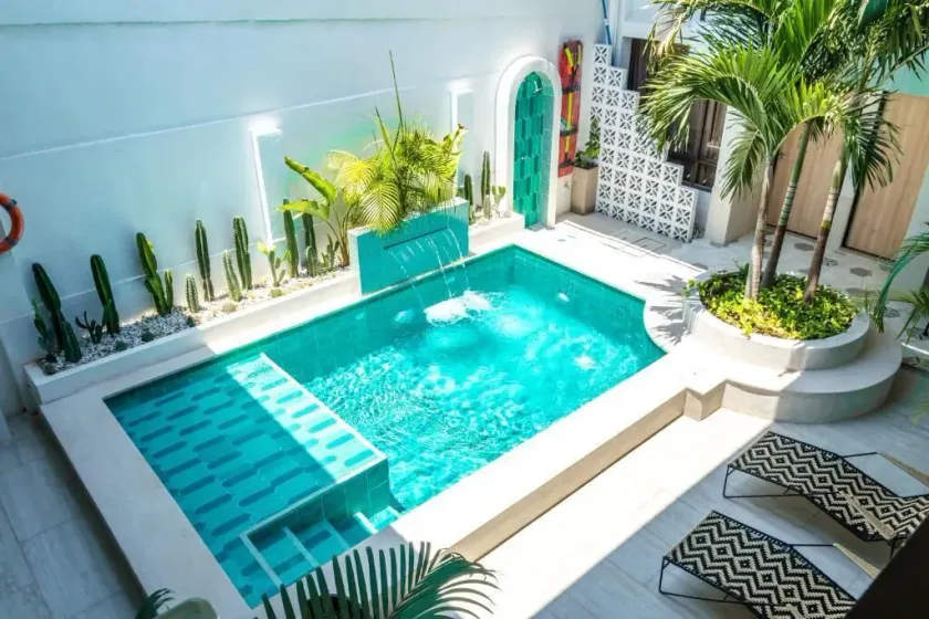 Casana Rosa Hotel - Image 1