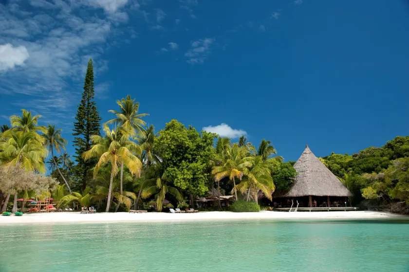 Oure Lodge Beach Resort - Image 1
