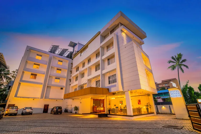 Hotel Seven Lights - Image 1