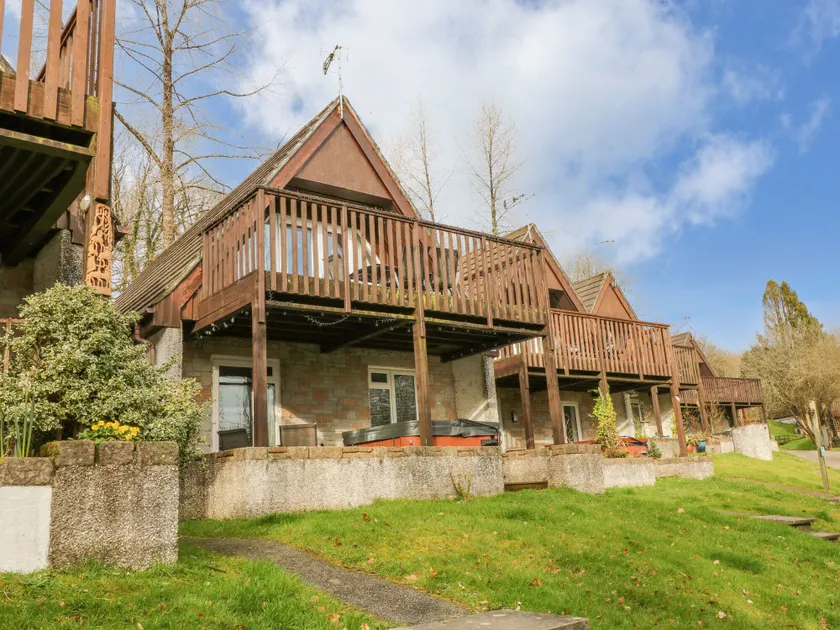 No 51 Valley Lodges - Image 1
