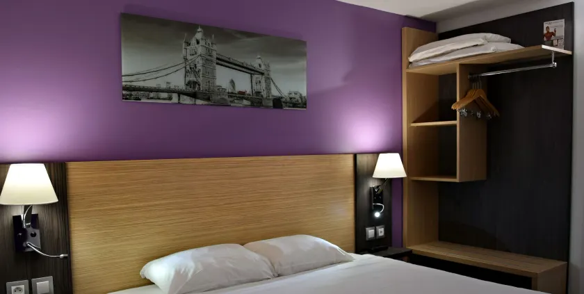 Contact Hotel Bleu France Eragny Cergy - Image 1