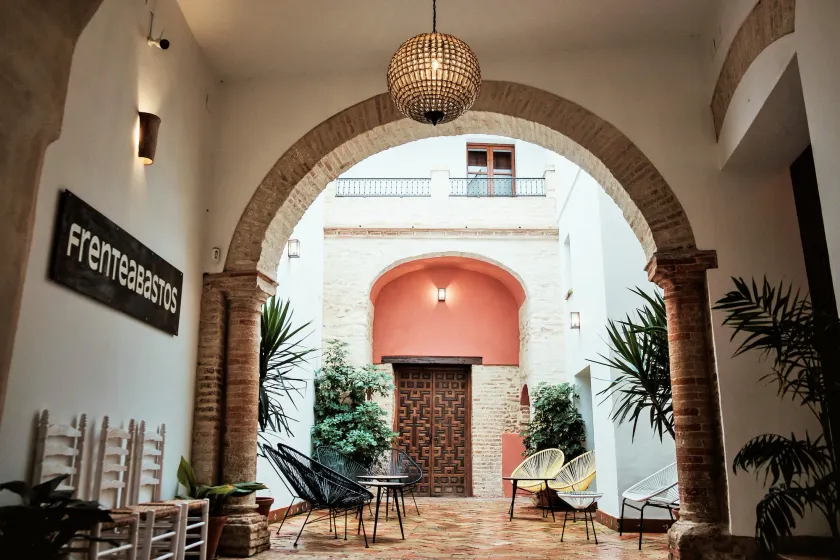 Hostel Café FRENTEABASTOS - Image 1