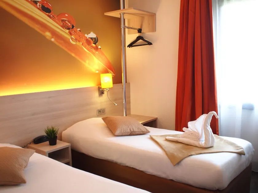 Hôtel Inn Design & Restaurant Alençon - Image 1