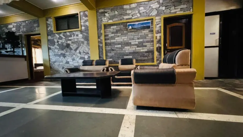 Hotel August International - Lobby