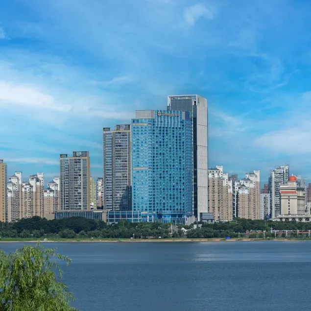 Shangri-La Nanchang丨Adjacent to Pavilion Prince Teng Prime river view - Image 1