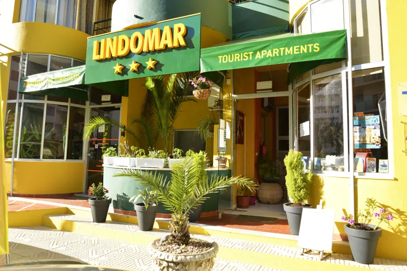 Apartamentos Turisticos Lindomar - Image 1