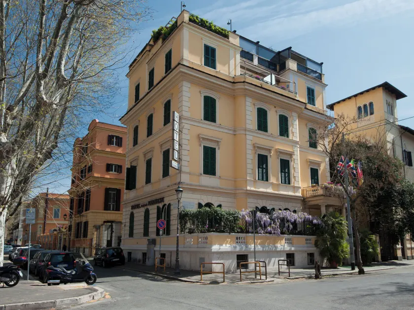 Hotel Farnese - Image 1