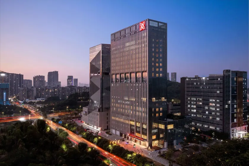 Hilton Garden Inn Shenzhen Guangming Hongqiao Park - Image 1