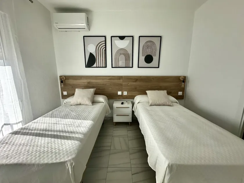 Hostal Merino Jédula - Image 1
