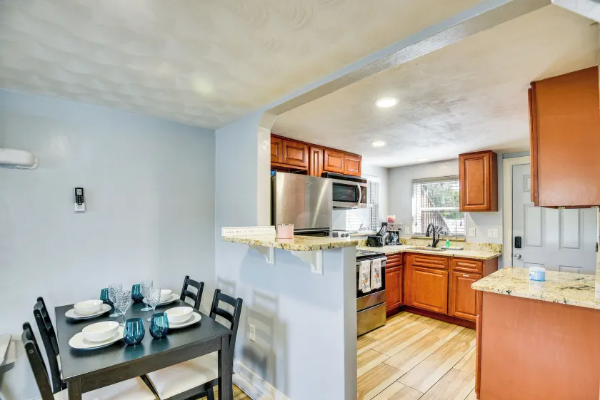 Daytona Beach Vacation Rental Apt - 2 Mi to Beach! - Innenbereich