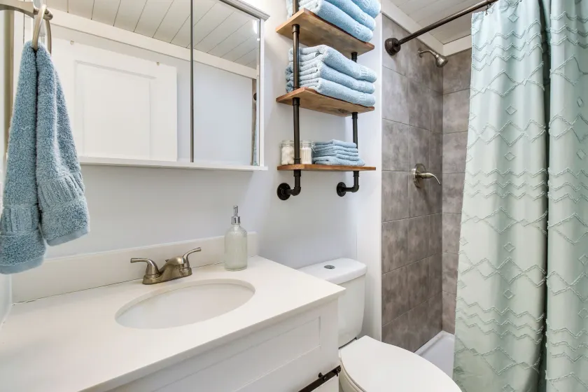 Hillsboro Hideaway w/ Private Hot Tub & Bunkhouse! - Interiör