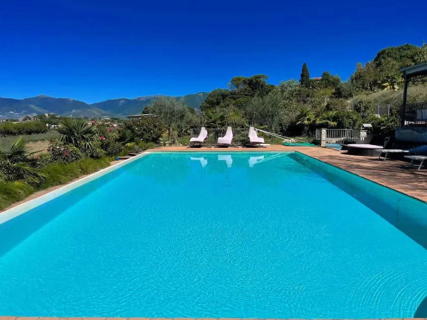 Apt 3 Infinity Pool, Extensive Grounds With Shrubs - Flowers, Jacuzzi - Sleeps 4 - Image 1