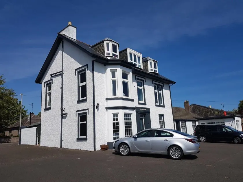 Seaview Guest House - Image 1