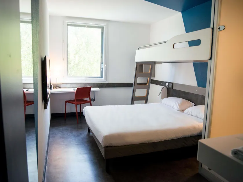 Ibis Budget Archamps Porte de Genève - Image 1