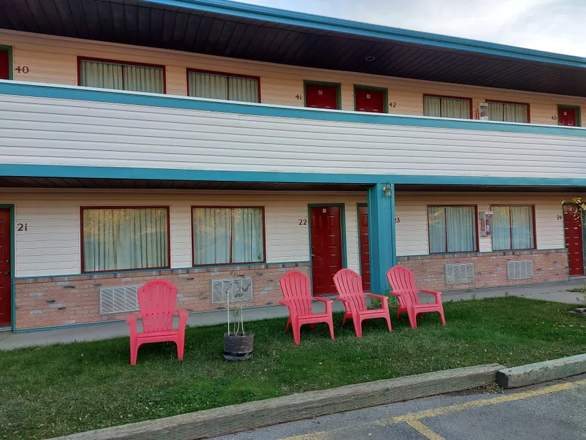 Hoo-Doo Motel - Image 1