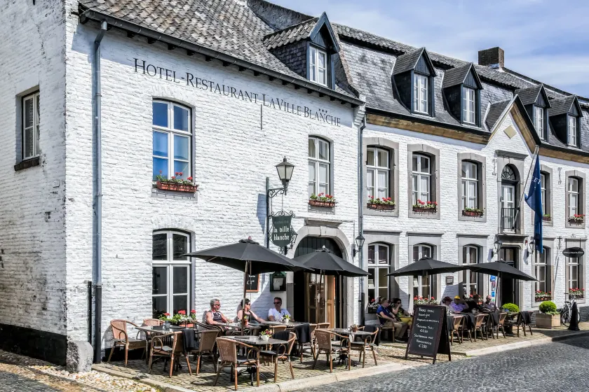 Fletcher Hotel La Ville Blanche - Image 1
